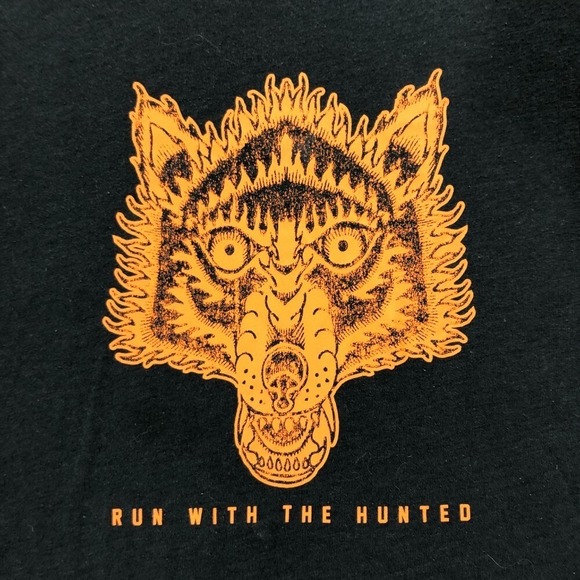 Nike Dri-FIT Athletic Cut Tee Run With‎ The Hunted Graphic Top Small - Picture 1 of 6